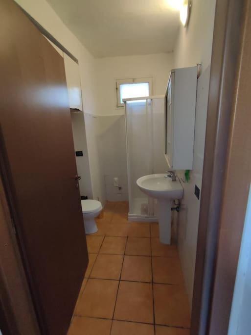 Appartamento A 5 Min Dal Centro Тортона Экстерьер фото
